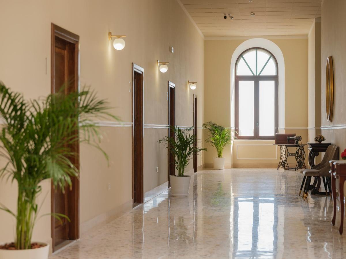 Chiostro San Francesco - Casa Di Ospitalita Religiosa Bed & Breakfast Naples Luaran gambar
